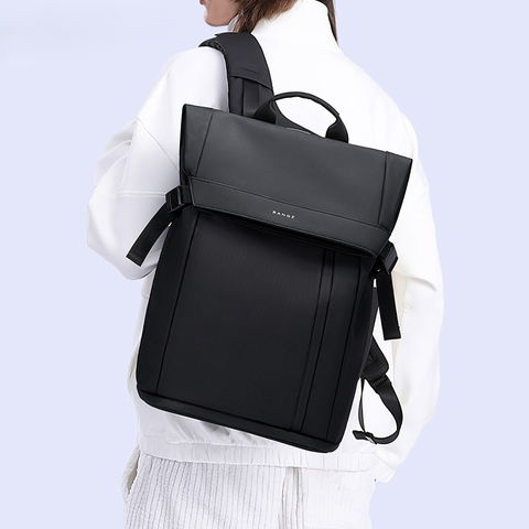 Balo 2 Tầng Chống Nước – Giải Pháp Tiện Ích Cho Người Yêu Thích Du Lịch Và Sinh Hoạt Hàng Ngày